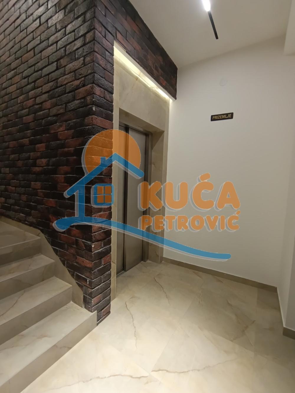 Slika 9 - Cara Dušana, Jednoiposoban stan za izdavanje, 33m2, 450€