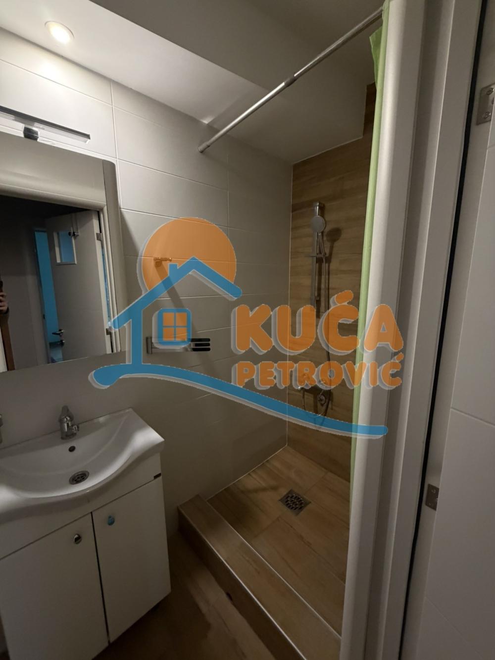 Slika 9 - Sremska, Dvoiposoban stan za izdavanje, 58m2, 380€