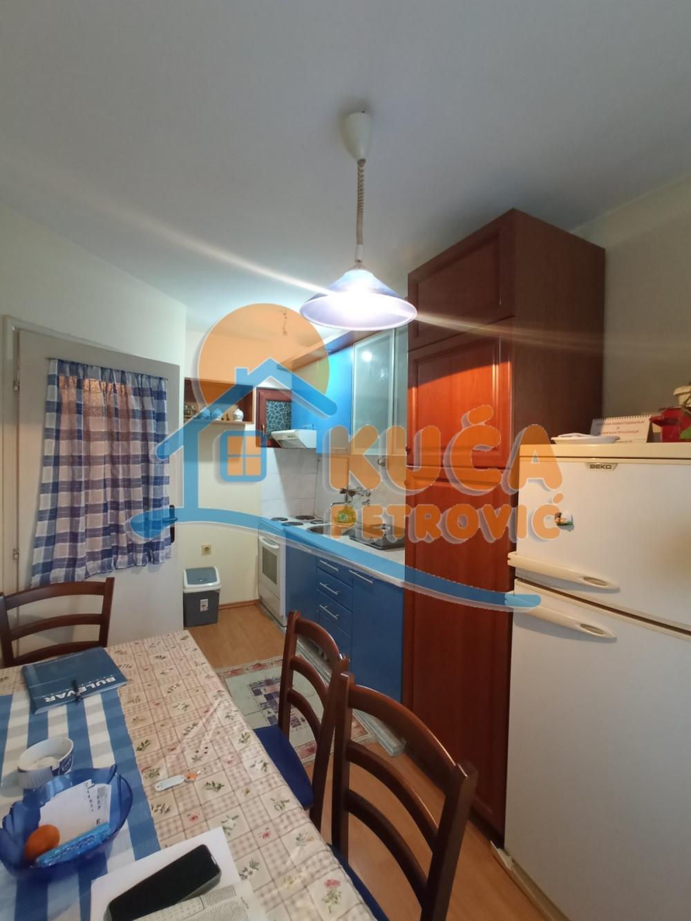 Slika 4 - Radnih brigada, Dvosoban stan za izdavanje, 40m2, 300€