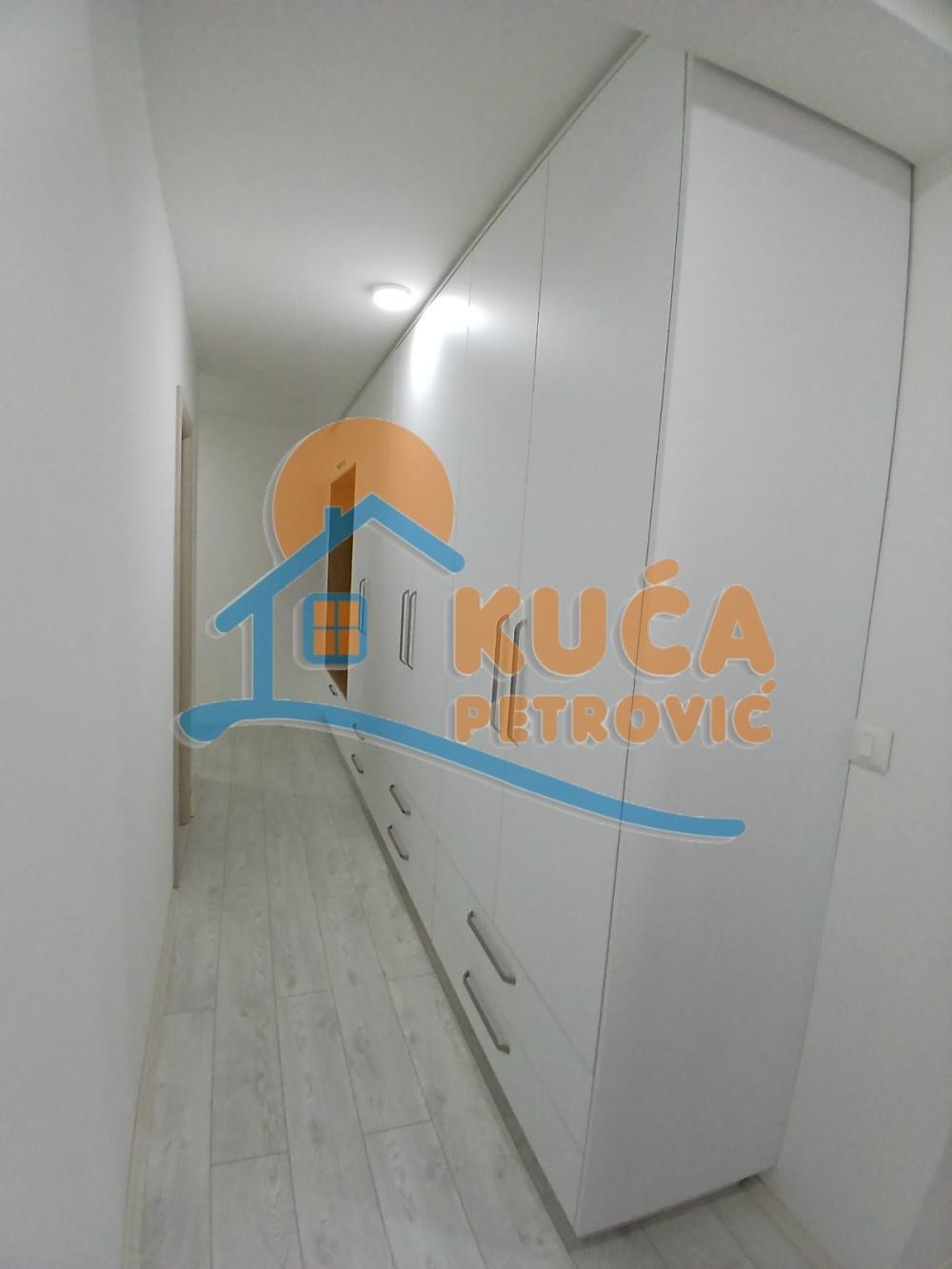 Slika 11 - Bulevar Svetog Pantelejmona, Dvoiposoban stan za izdavanje, 70m2, 450€