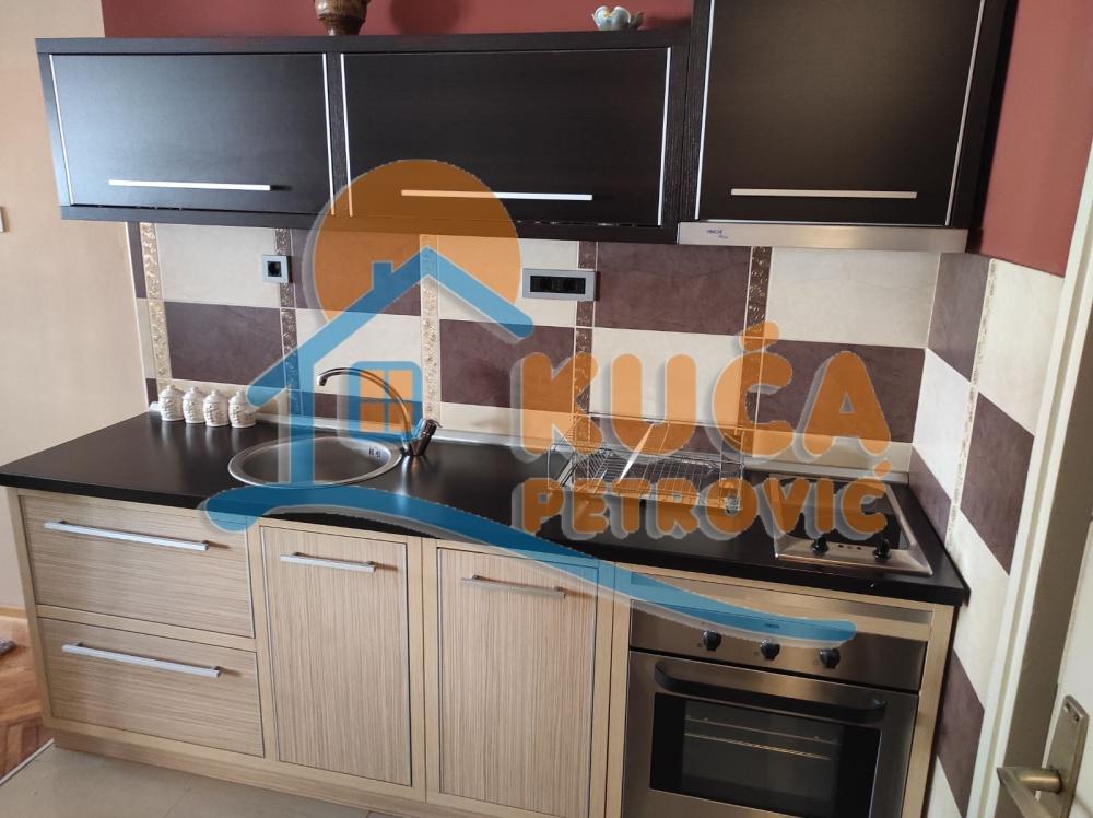 Slika 11 - Vizantijski bulevar, Dvoiposoban stan za izdavanje, 69m2, 400€