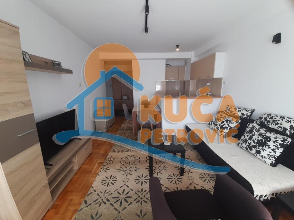 Slika 1 - Generala Tranijea, Jednoiposoban stan za izdavanje, 43m2, 350€