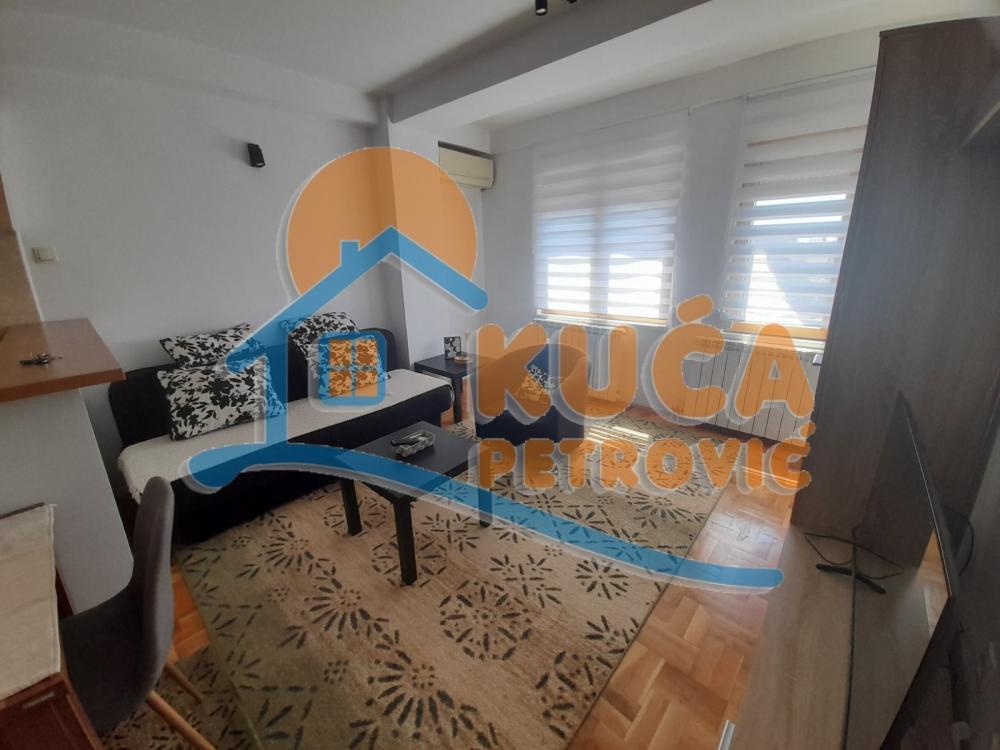 Slika 3 - Generala Tranijea, Jednoiposoban stan za izdavanje, 43m2, 350€