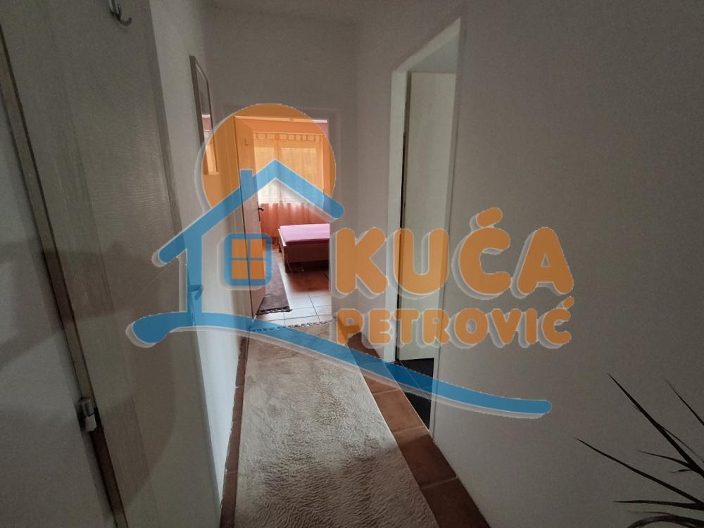 Slika 10 - Vojvode Gojka, Četvorosoban stan za izdavanje, 100m2, 400€