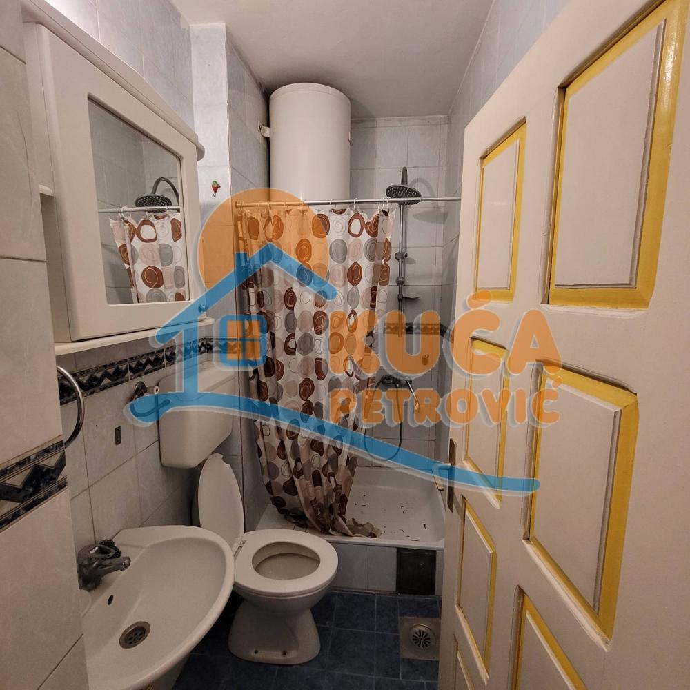 Slika 11 - Generala Milojka Lešjanina, Jednosoban stan za izdavanje, 33m2, 250€