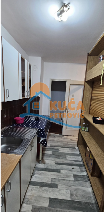 Slika 11 - Stevana Sremca, Trosoban stan za izdavanje, 85m2, 320€