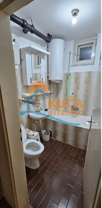 Slika 10 - Stevana Sremca, Trosoban stan za izdavanje, 85m2, 320€