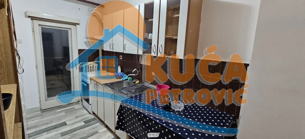 Slika 3 - Stevana Sremca, Trosoban stan za izdavanje, 85m2, 320€