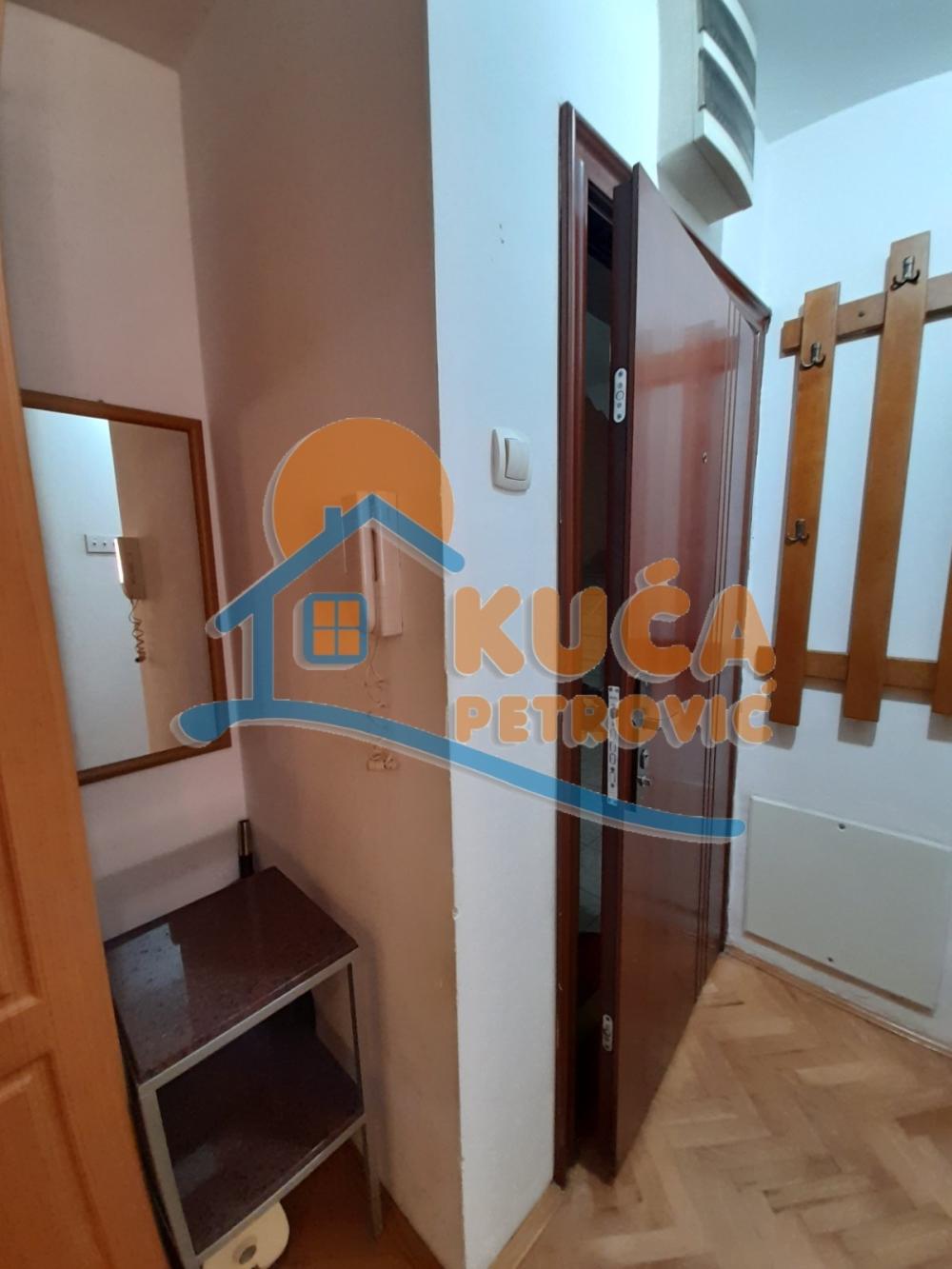 Slika 8 - Marije Bursać, Jednoiposoban stan za izdavanje, 32m2, 250€