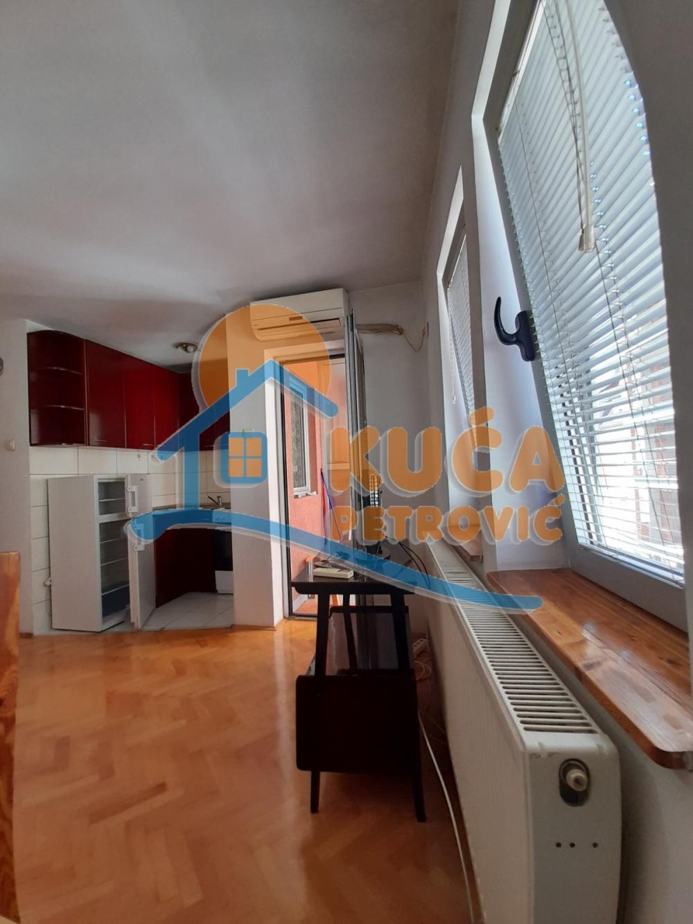 Slika 3 - Marije Bursać, Jednoiposoban stan za izdavanje, 32m2, 250€