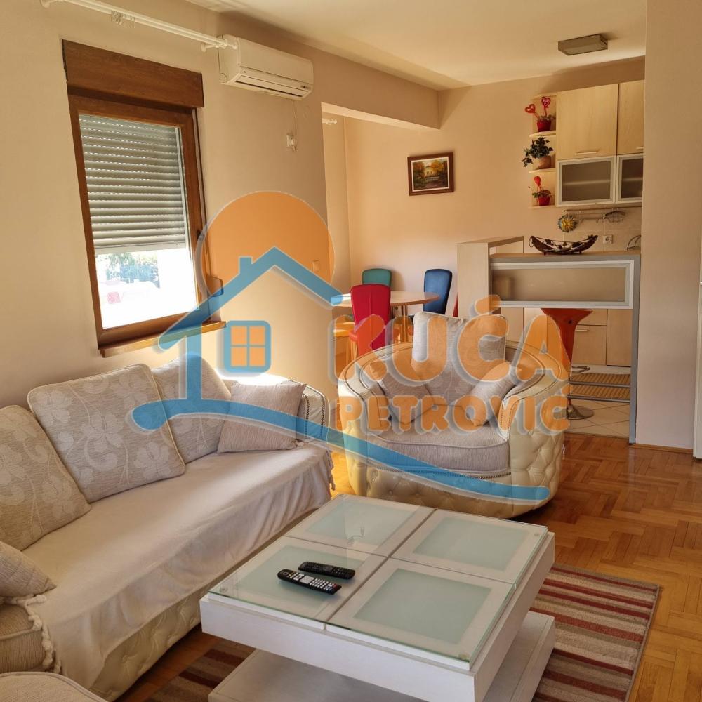 Slika 2 - Hajduk Stanka, Dvosoban stan za izdavanje, 61m2, 400€