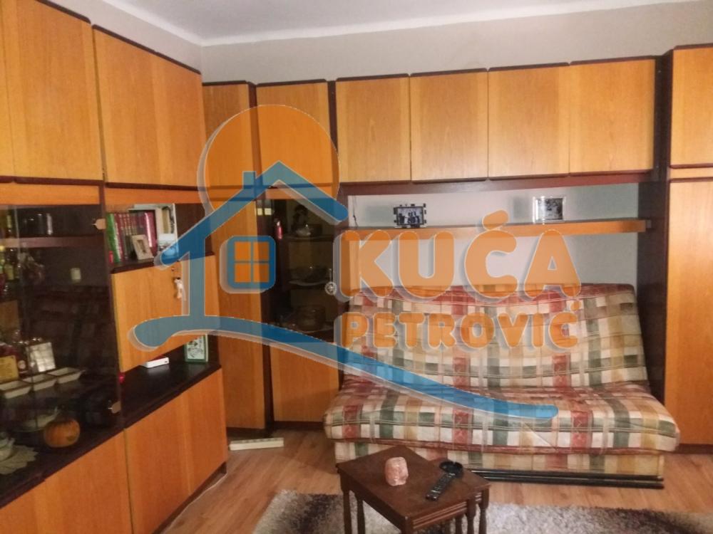 Slika 5 - Vožda Karađorđa, Dvosoban stan za izdavanje, 60m2, 200€