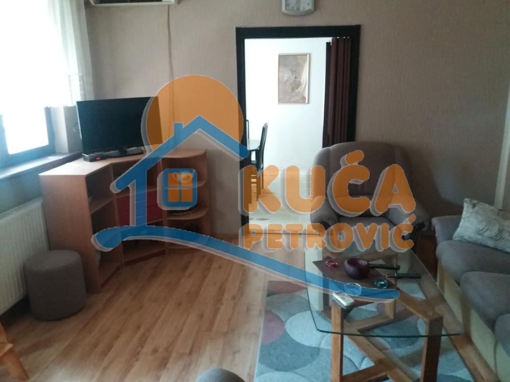 Slika 1 - Vožda Karađorđa, Dvosoban stan za izdavanje, 60m2, 200€