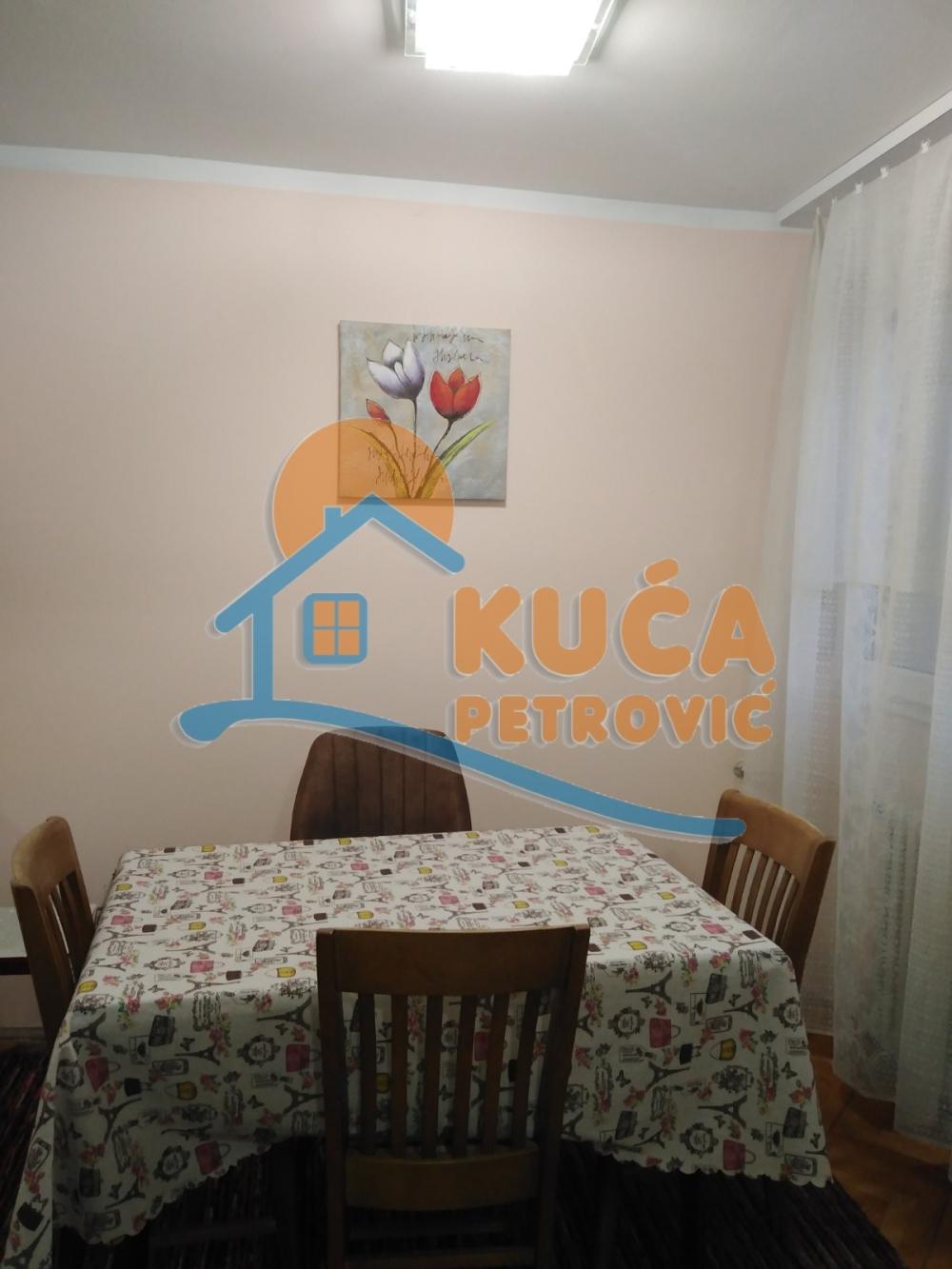 Slika 2 - Pariske komune, Dvoiposoban stan za izdavanje, 70m2, 350€