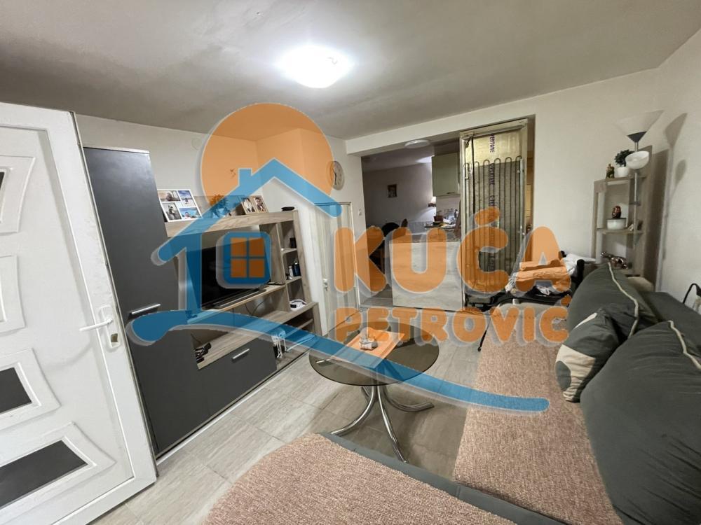 Glavna slika -Kninska,  Kuća na prodaju, 88m2, 152.000€