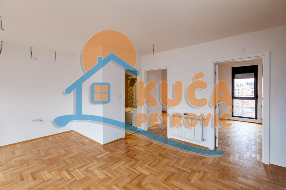 Slika 2 - Bore Vukmirovića, Dvoiposoban stan na prodaju, 53m2, 113.000€