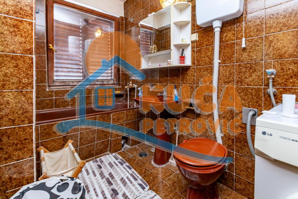 Slika 6 - Igmanska,  Kuća na prodaju, 320m2, 275.000€