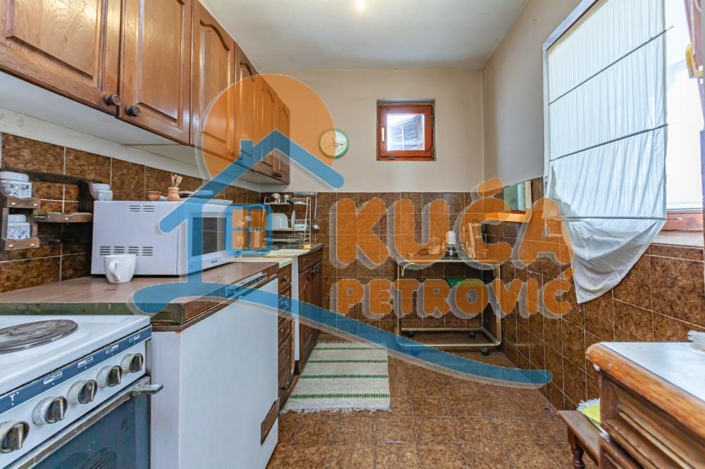 Slika 3 - Igmanska,  Kuća na prodaju, 320m2, 275.000€