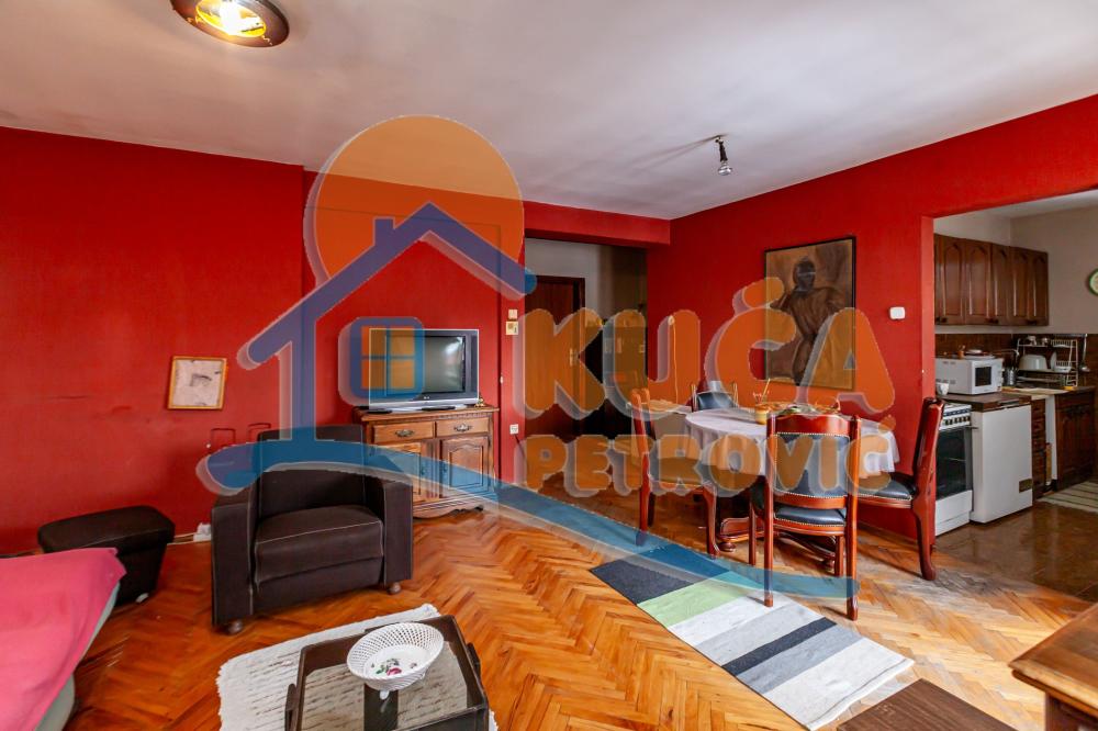 Slika 2 - Igmanska,  Kuća na prodaju, 320m2, 275.000€