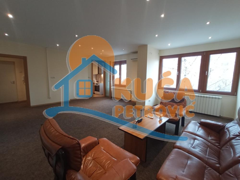 Slika 1 - Generala Milojka Lešjanina,  Lokal za izdavanje, 67m2, 550€