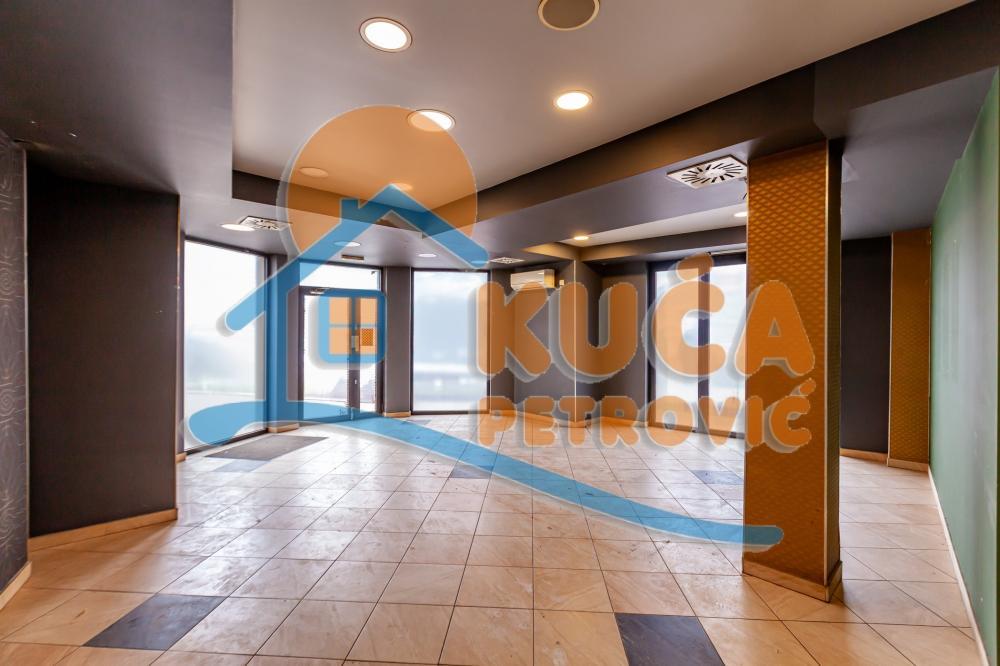 Glavna slika -Mokranjčeva,  Lokal na prodaju, 143m2, 262.000€