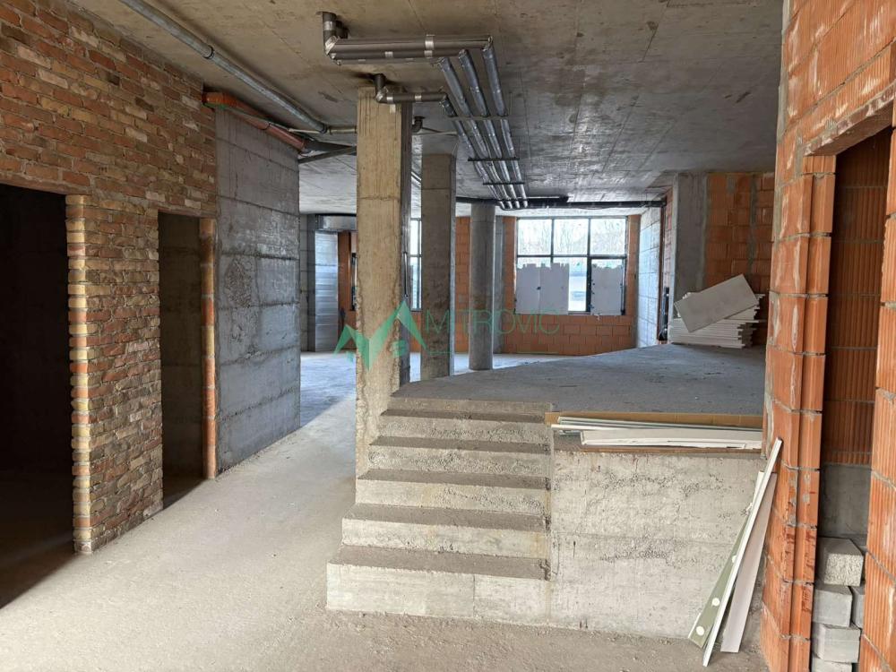 Slika 4 -  Lokal za izdavanje, 327m2, 3.500€