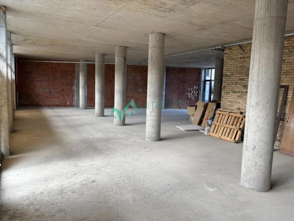 Slika 1 -  Lokal za izdavanje, 327m2, 3.500€