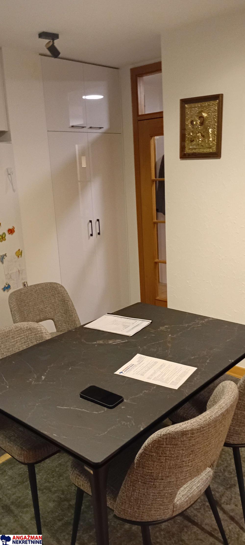 Slika 3 - Dubrovačka, Četvorosoban stan na prodaju, 75kvm (2T)m2, 370.000€