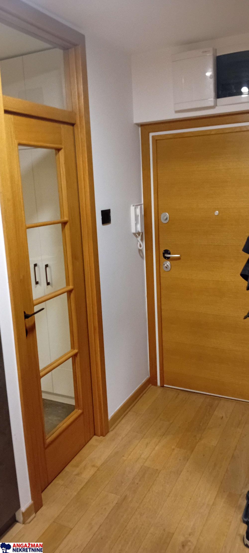 Slika 6 - Dubrovačka, Četvorosoban stan na prodaju, 75kvm (2T)m2, 370.000€