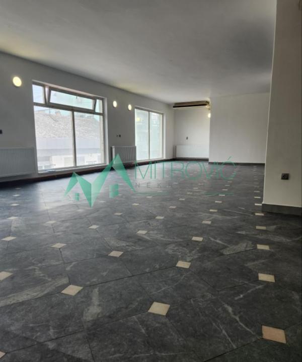 Slika 1 -  Lokal za izdavanje, 178m2, 1.300€