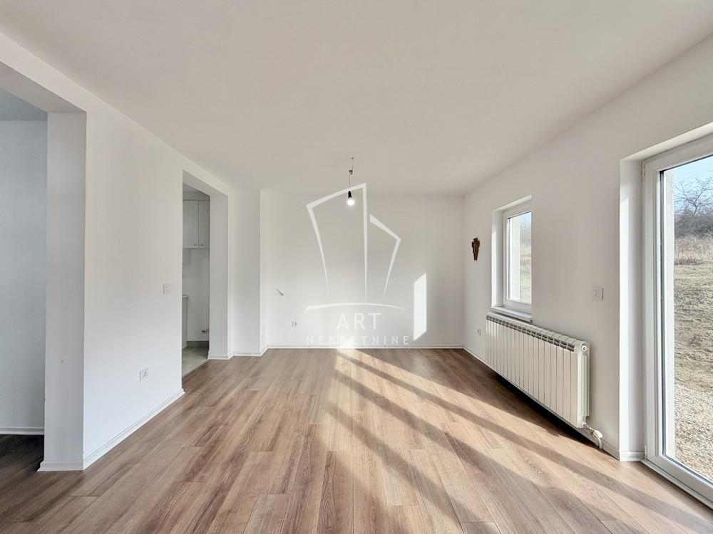 Slika 2 - Milovana Vidakovića,  Kuća na prodaju, 138m2, 149.900€