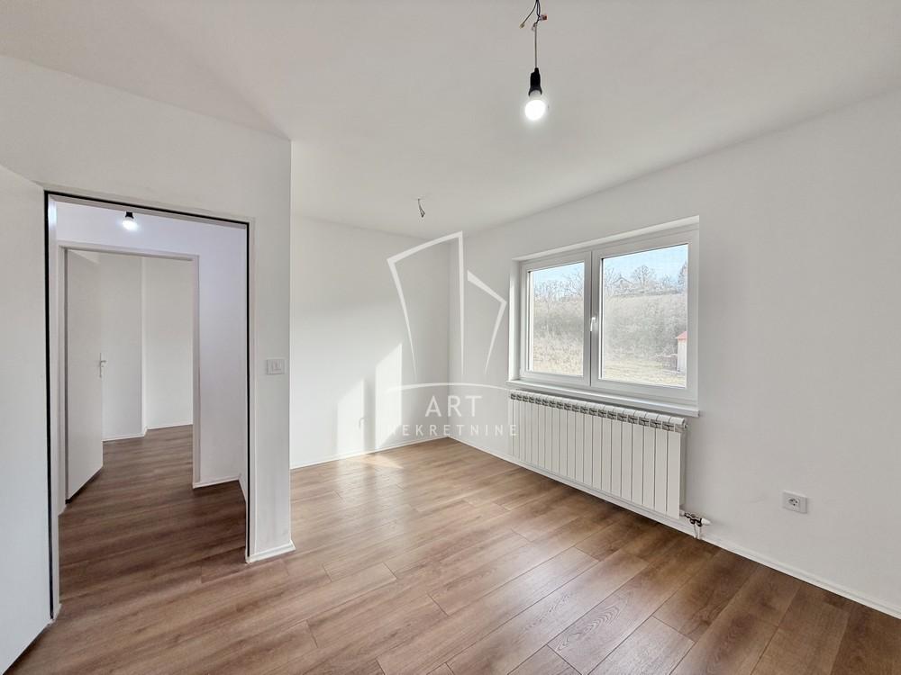 Slika 6 - Milovana Vidakovića,  Kuća na prodaju, 138m2, 149.900€