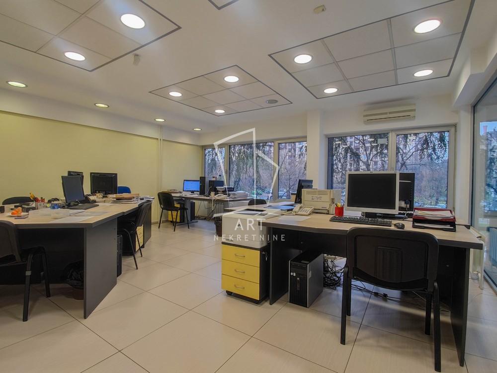 Slika 8 - Tadeuša Košćuška,  Lokal za izdavanje, 220m2, 2.500€