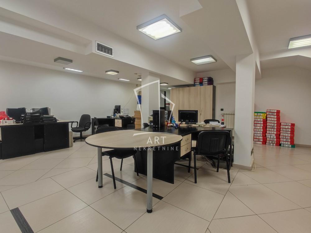 Slika 1 - Tadeuša Košćuška,  Lokal za izdavanje, 220m2, 2.500€