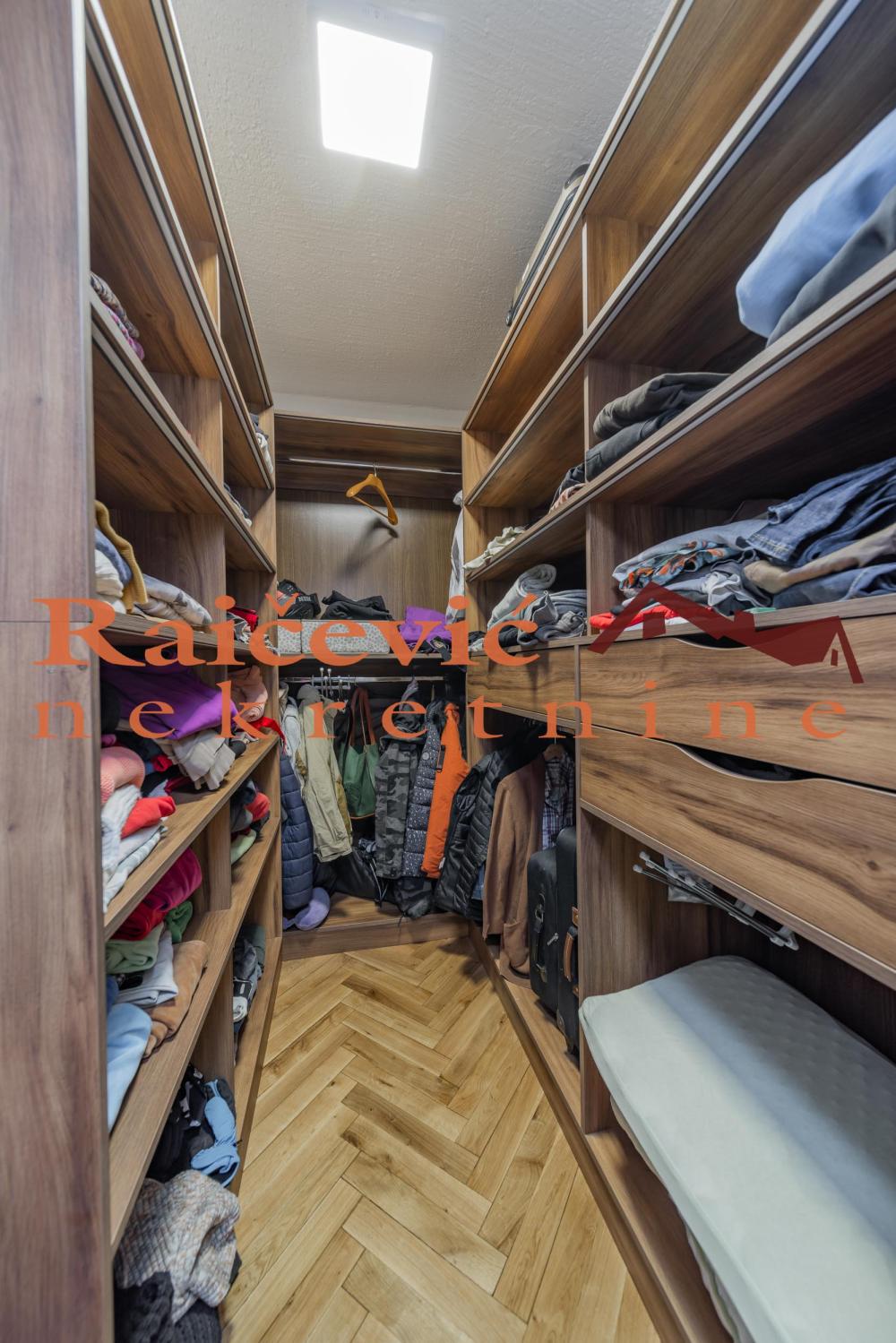 Slika 8 - Koste Racina,  Kuća za izdavanje, 110m2, 2.500€