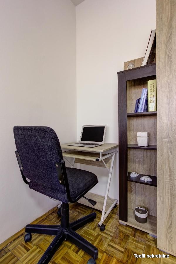 Slika 9 - Aleksinačkih rudara, Jednoiposoban stan za izdavanje, 35m2, 550€