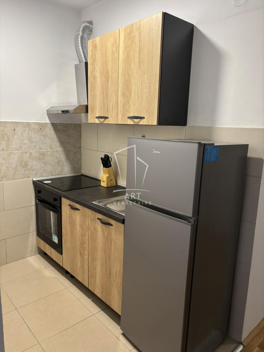 Slika 3 - Južni Bulevar, Jednoiposoban stan za izdavanje, 40m2, 600€