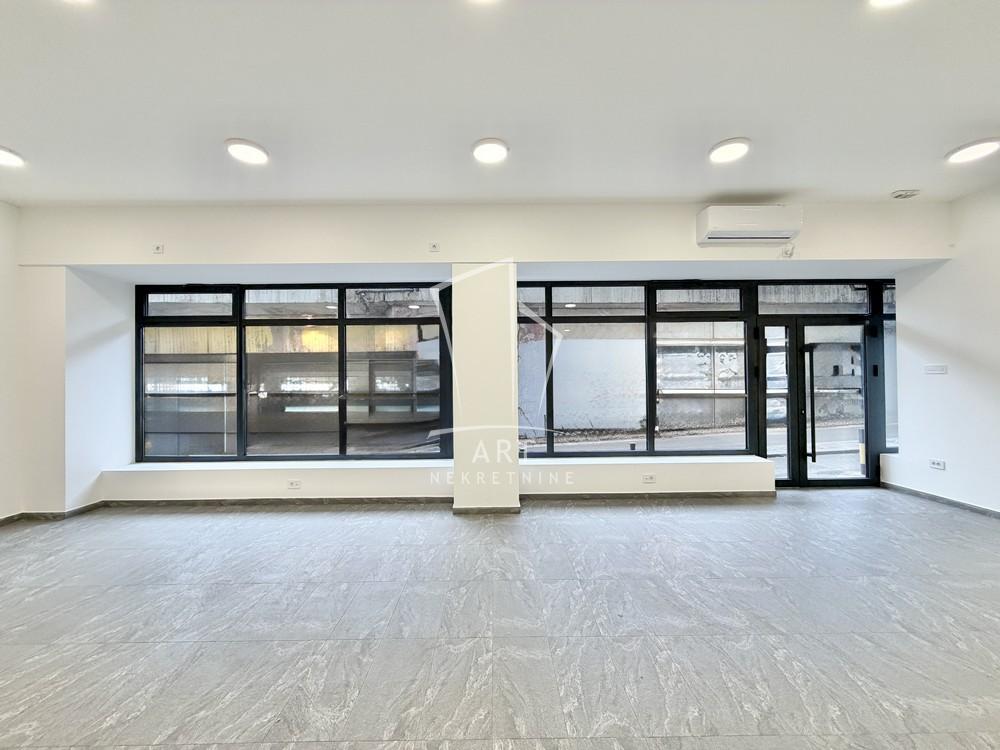 Slika 3 - Bulevar oslobođenja,  Lokal za izdavanje, 102m2, 3.500€