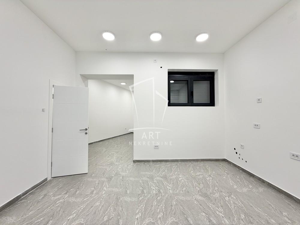 Slika 5 - Bulevar oslobođenja,  Lokal za izdavanje, 102m2, 3.500€