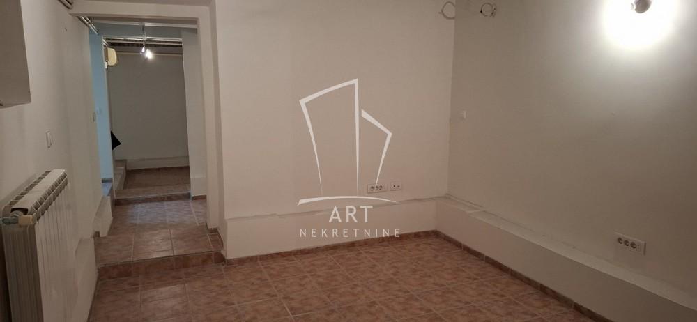 Slika 2 - Zmaj Jovina,  Lokal za izdavanje, 18m2, 600€