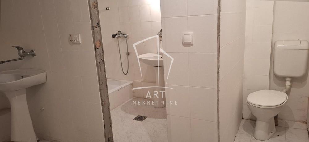 Slika 3 - Zmaj Jovina,  Lokal za izdavanje, 18m2, 600€