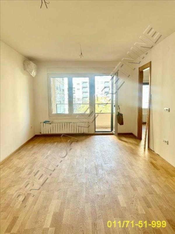 Glavna slika -Sime Igumanova, Trosoban stan na prodaju, 74m2, 308.000€