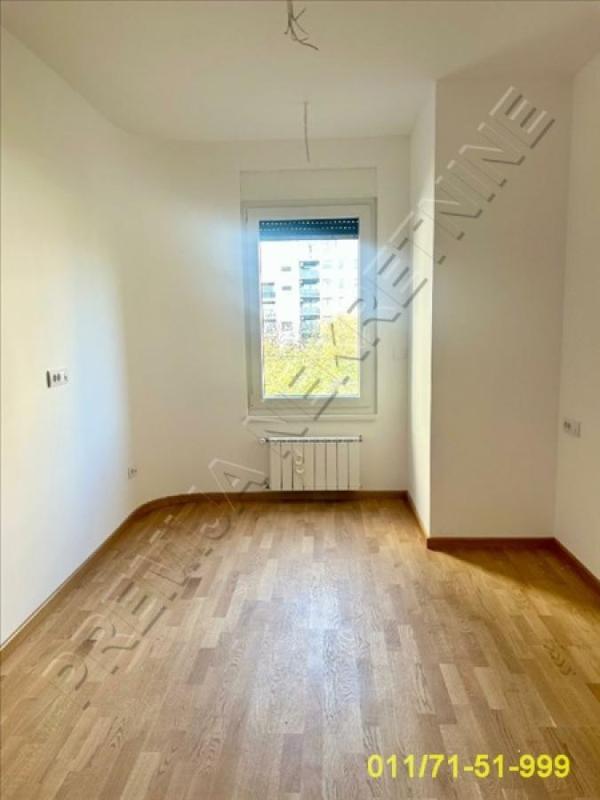 Slika 3 - Sime Igumanova, Trosoban stan na prodaju, 74m2, 308.000€