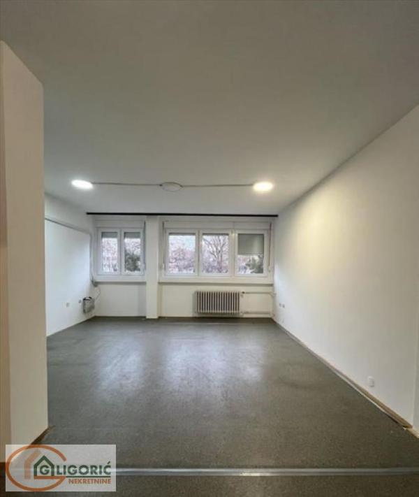 Slika 1 - Trosoban stan za izdavanje, 71m2, 700€