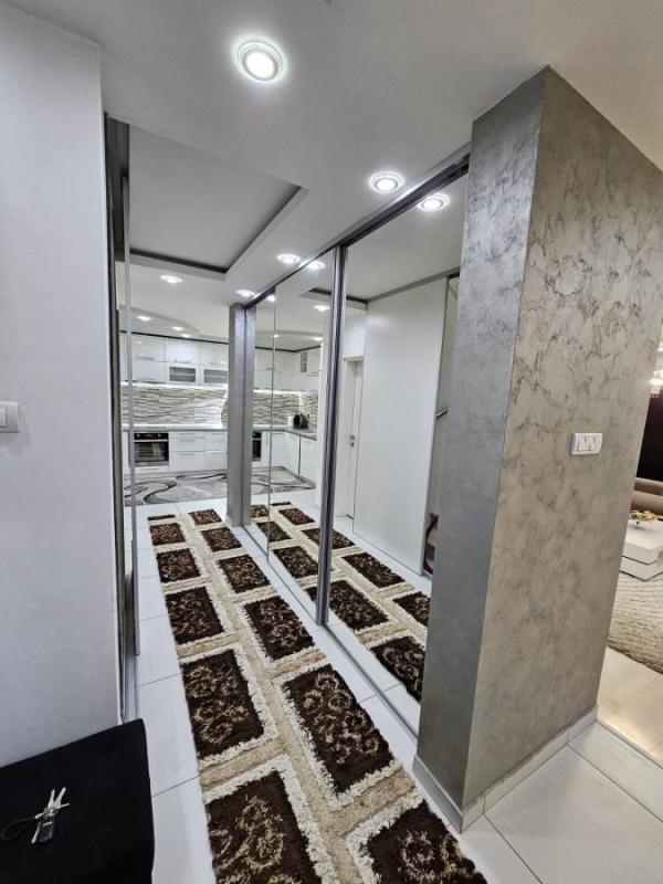 Slika 3 -  Kuća za izdavanje, 220m2, 1.500€