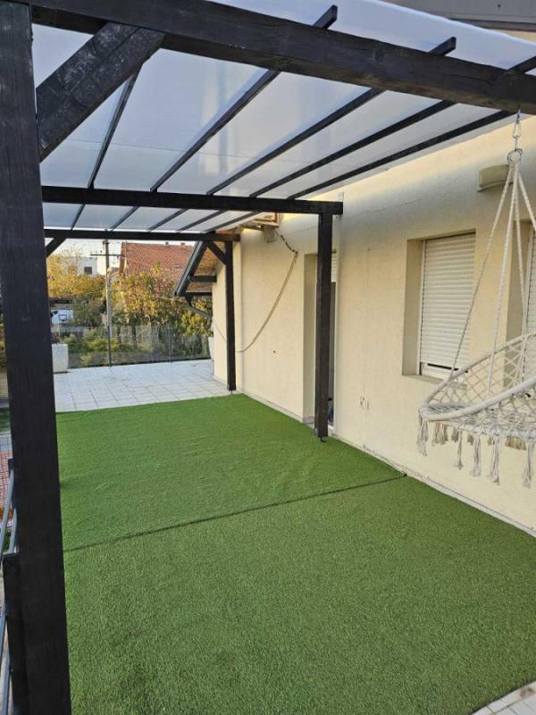 Slika 8 -  Kuća za izdavanje, 220m2, 1.500€