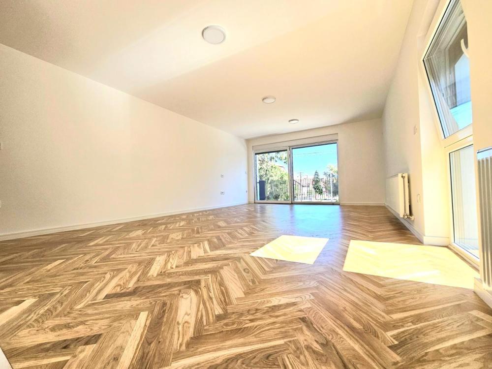 Glavna slika -Četvorosoban stan na prodaju, 101m2, 265.300€