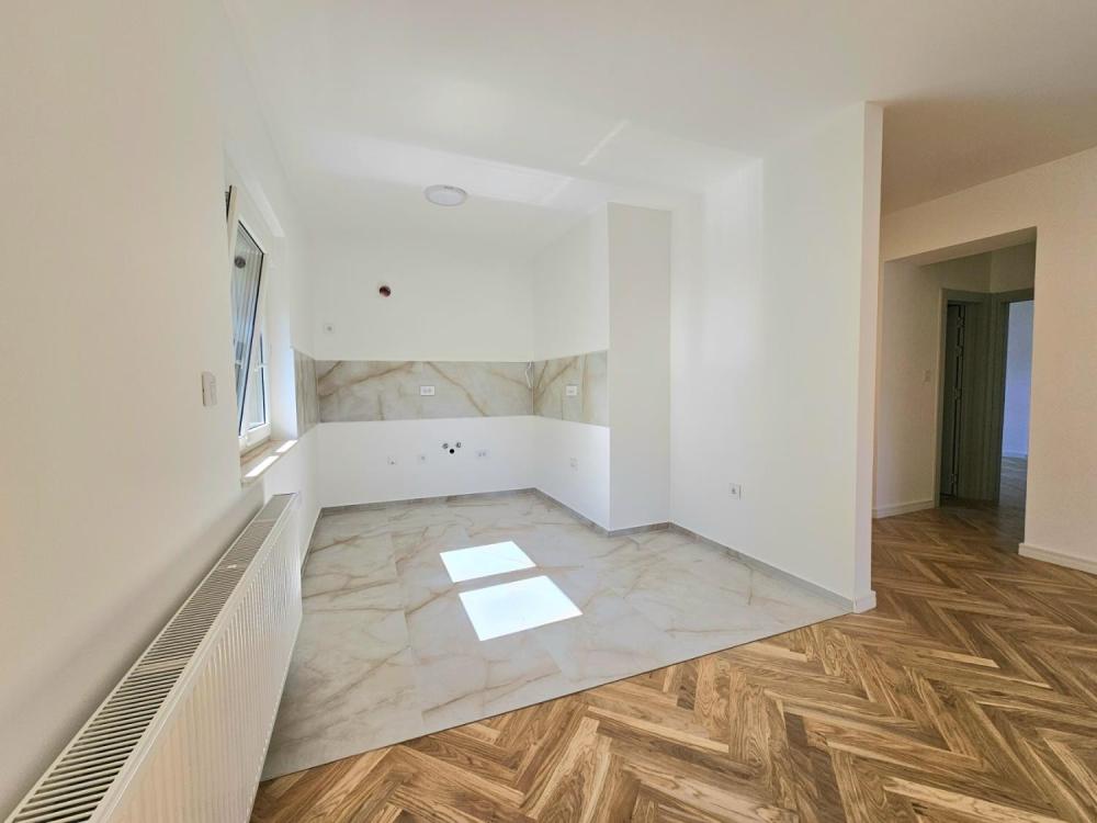 Slika 2 - Četvorosoban stan na prodaju, 101m2, 265.300€