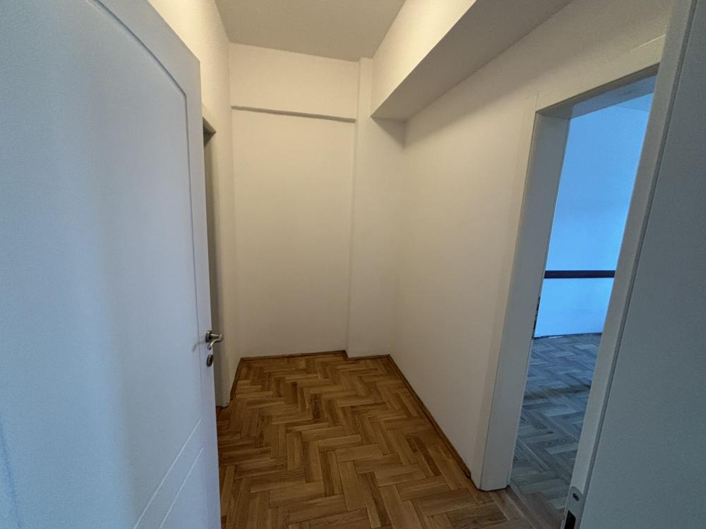 Slika 1 - Bulevar Mihajla Pupina , Trosoban stan za izdavanje, 87m2, 1.300€