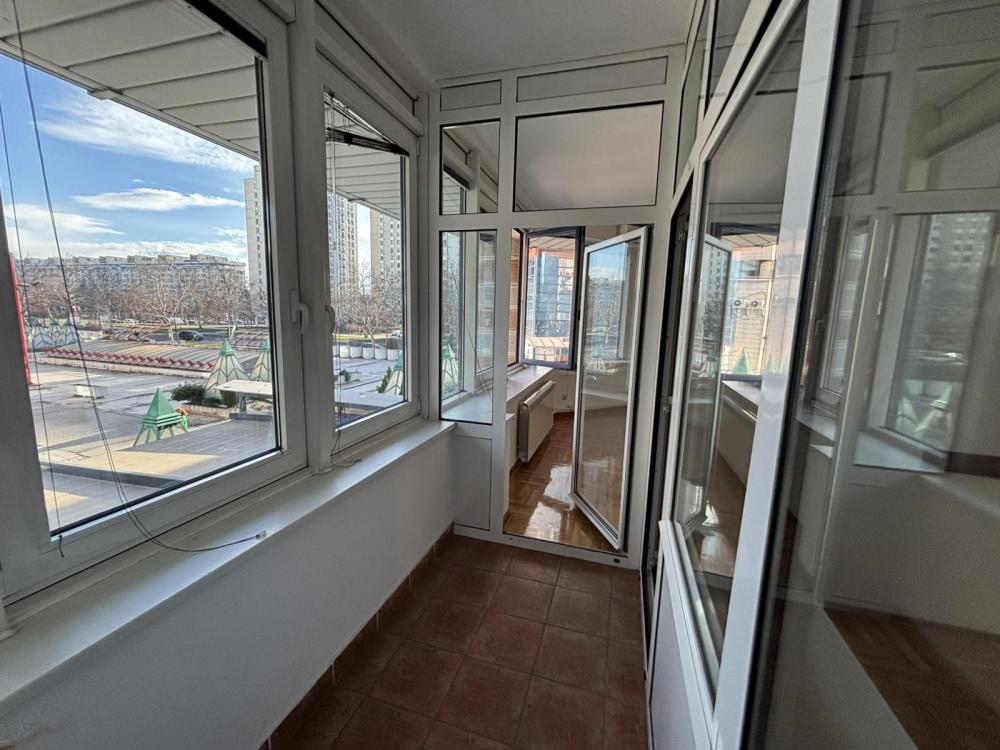 Slika 11 - Bulevar Mihajla Pupina , Trosoban stan za izdavanje, 87m2, 1.300€